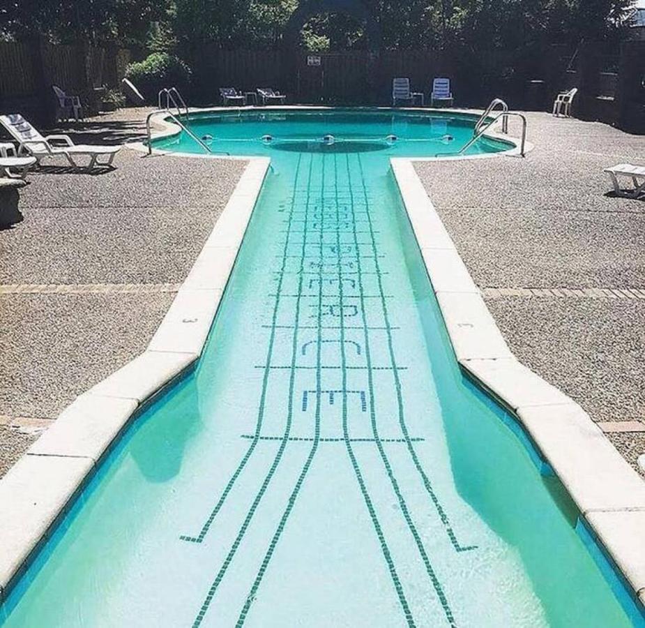 Music Row Retreat - 3 Beds, 1 Bedroom, Pool, Parking Nashville Bagian luar foto